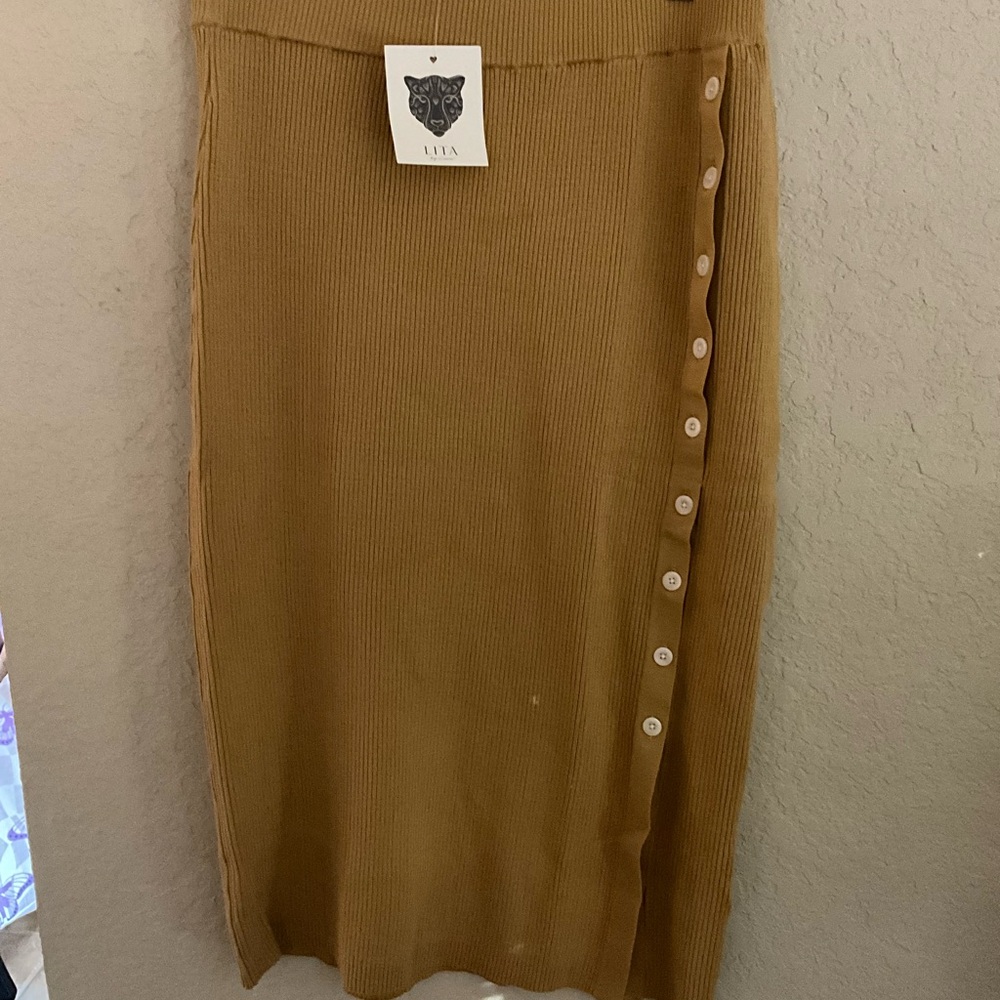 Lita by Ciara Skirt NWT